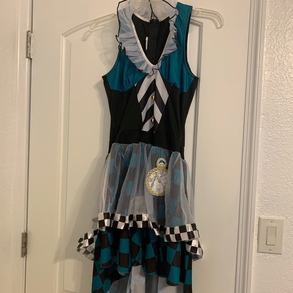 Leg avenue alice in wonderland mad hatter dress Halloween costume